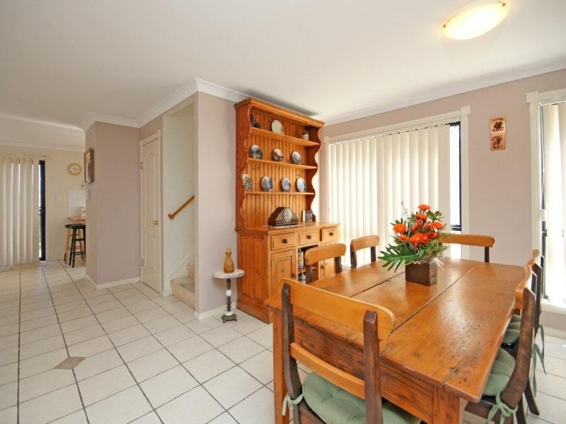 26 Booloumba Crescent, Forest Lake QLD 4078