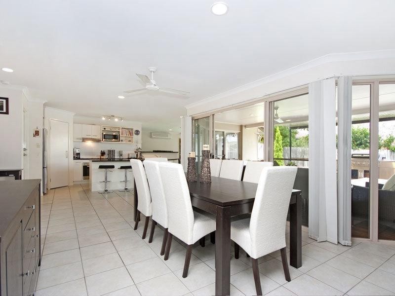 15 Tamborine Place, Forest Lake QLD 4078