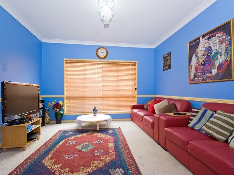 12 Starr Street, Forest Lake QLD 4078