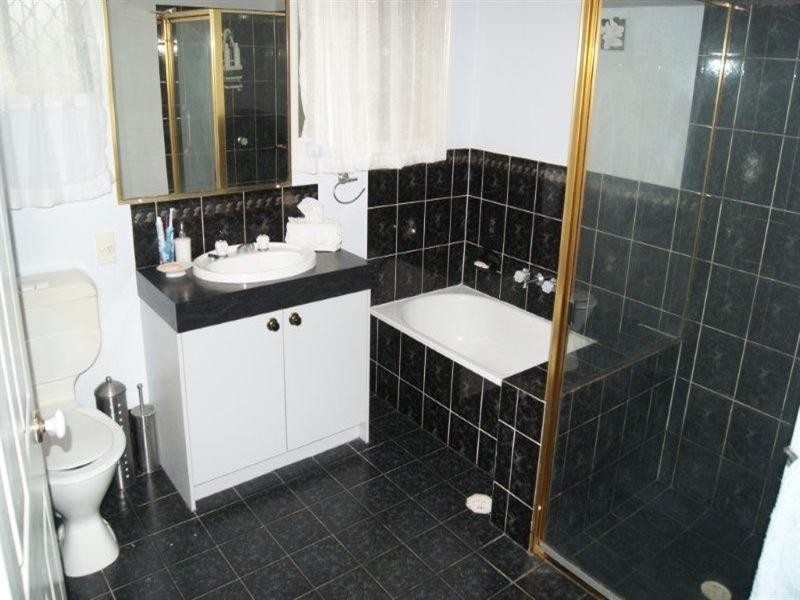 4 Tombildan Court, Marsden QLD 4132