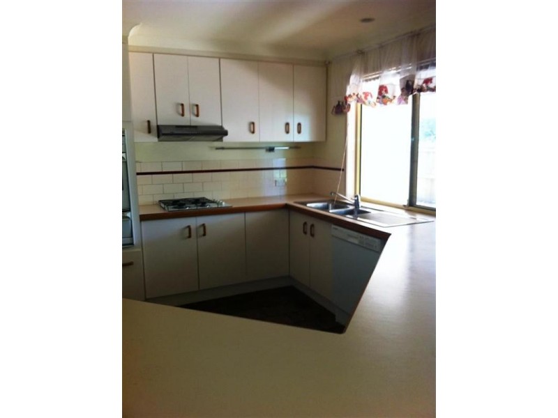 69 Banksia Circuit, Forest Lake QLD 4078