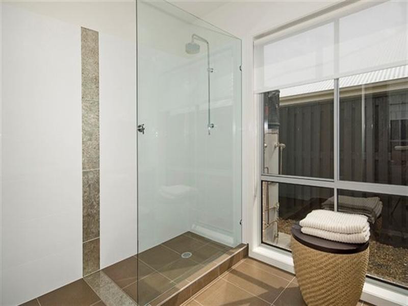 3 Tea Tree Street, Heathwood QLD 4110