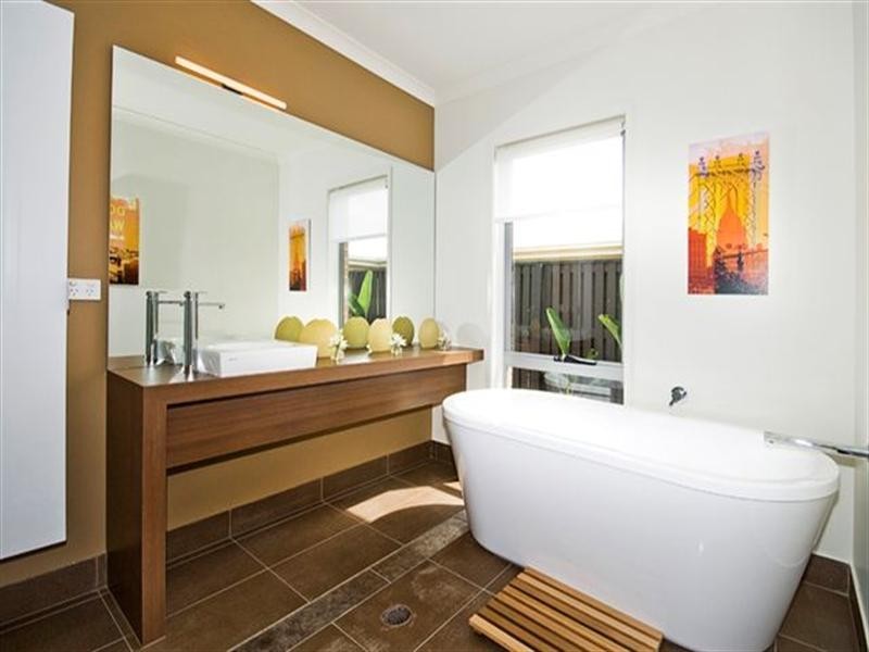 3 Tea Tree Street, Heathwood QLD 4110