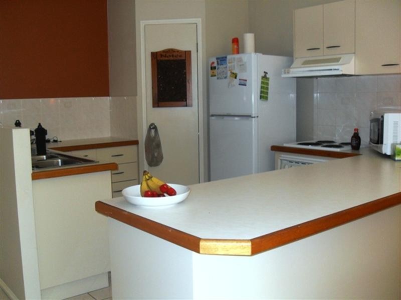 8 Wentworth Close, Forest Lake QLD 4078