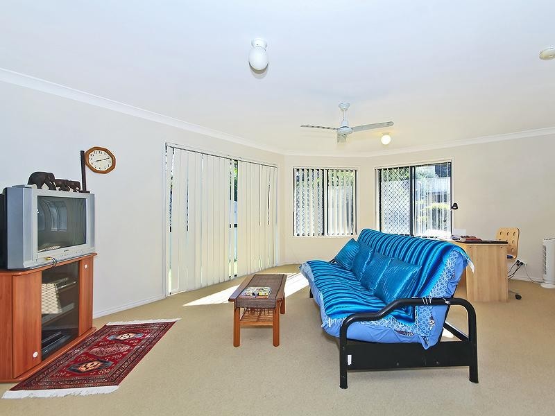 10 Belmore Crescent, Forest Lake QLD 4078