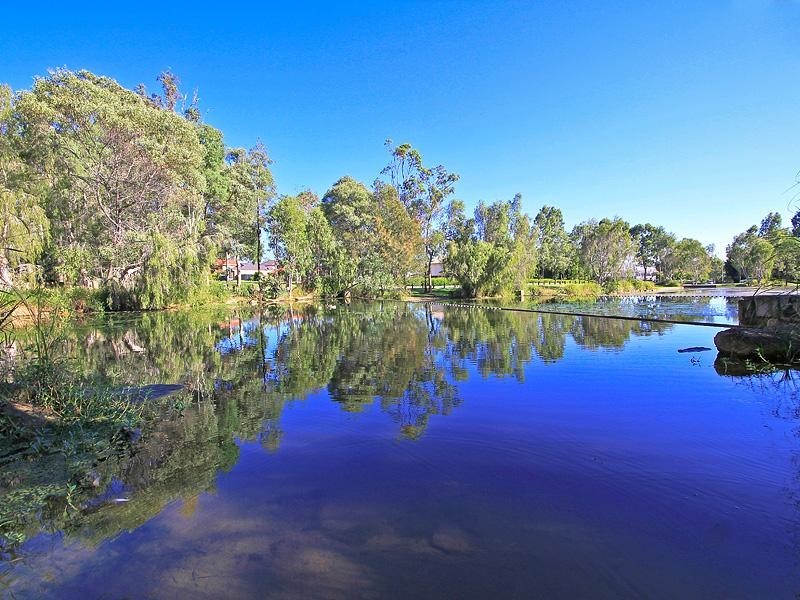 10 Belmore Crescent, Forest Lake QLD 4078