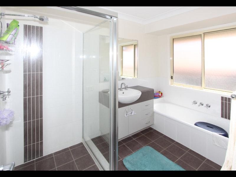 36 Moran Crescent, Forest Lake QLD 4078