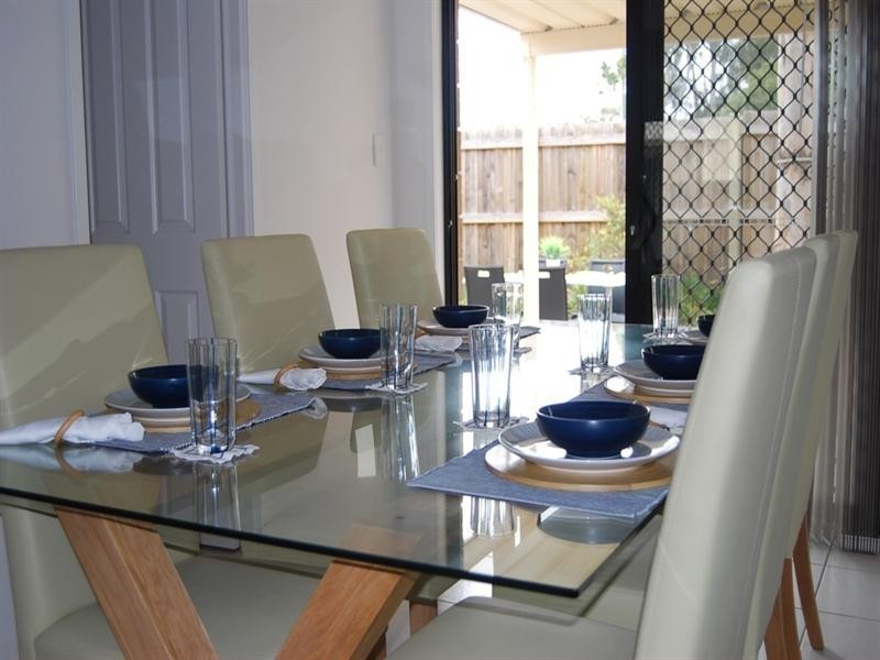 28/2 Sienna Street, Forest Lake QLD 4078