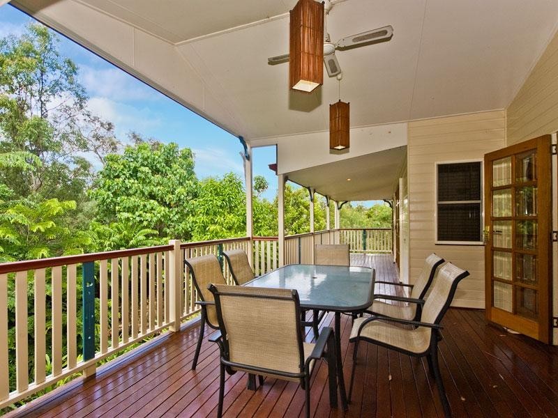 18 Canterbury Close, Forest Lake QLD 4078