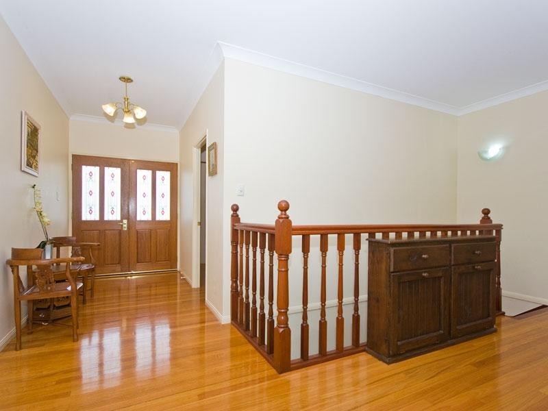 18 Canterbury Close, Forest Lake QLD 4078