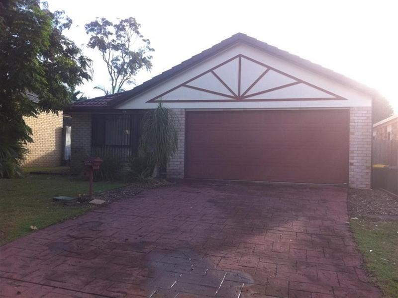 9 Hyde Place, Forest Lake QLD 4078