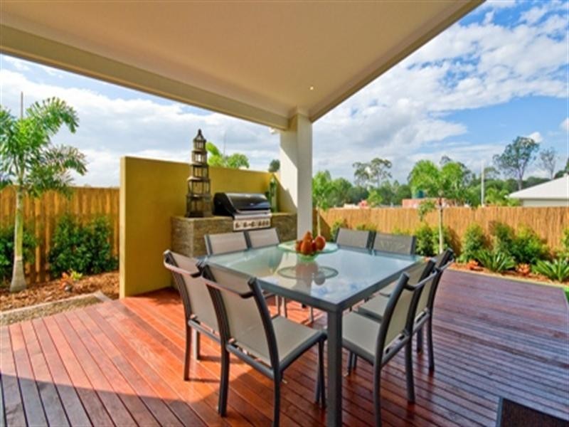 12 Tea Tree Street, Heathwood QLD 4110