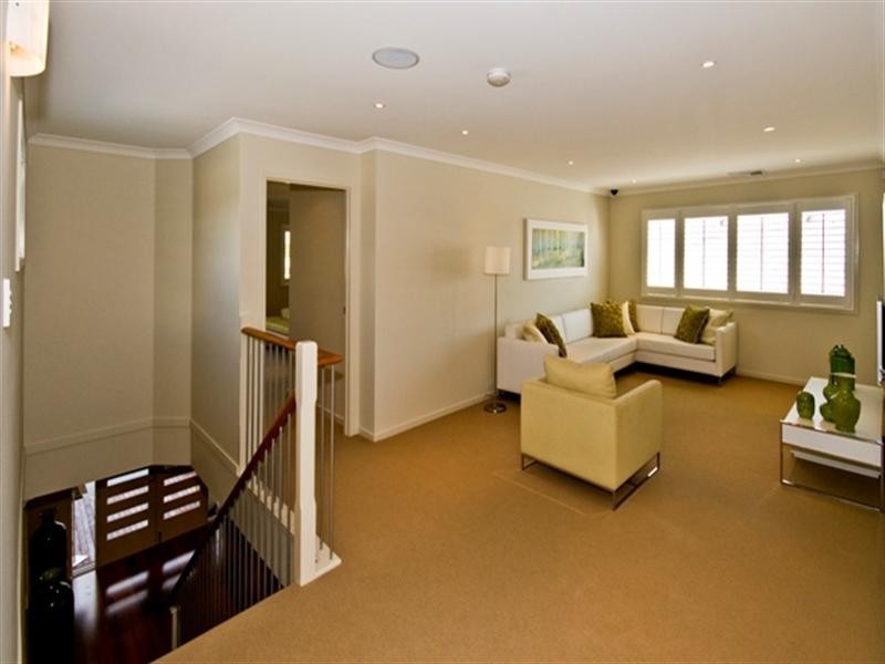 12 Tea Tree Street, Heathwood QLD 4110