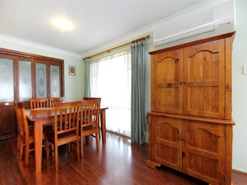 8 Simpson Way, Forest Lake QLD 4078