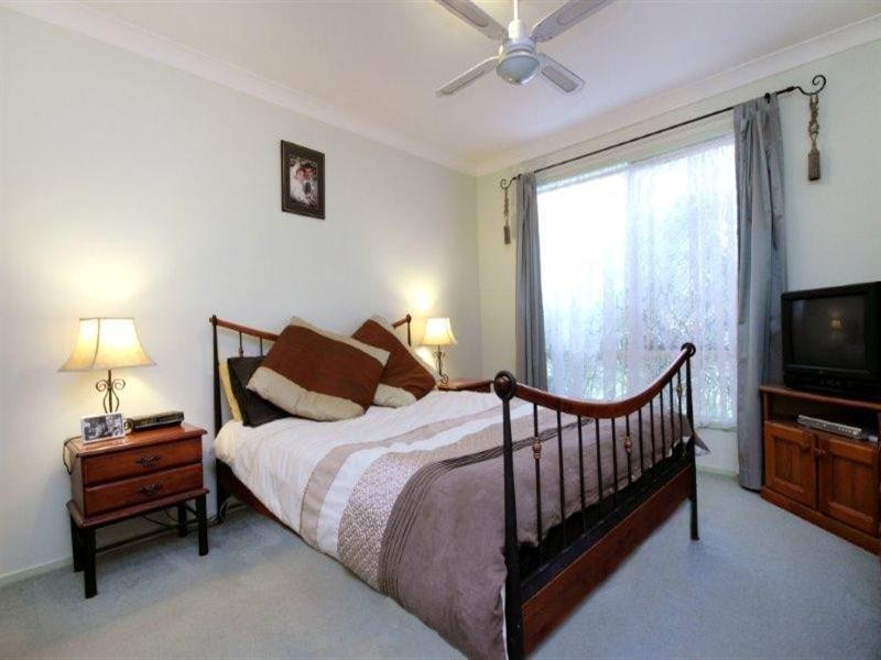 8 Simpson Way, Forest Lake QLD 4078