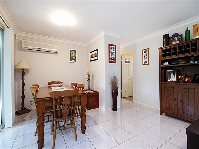 14 Barrier Place, Forest Lake QLD 4078