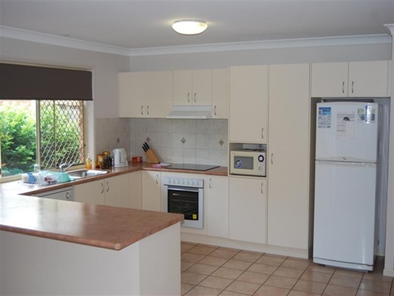 5 Columbus Place, Forest Lake QLD 4078