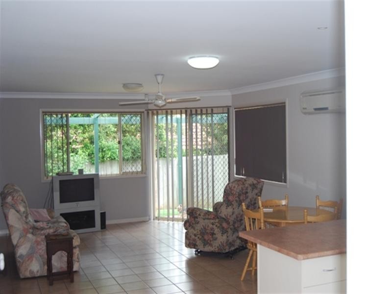 5 Columbus Place, Forest Lake QLD 4078