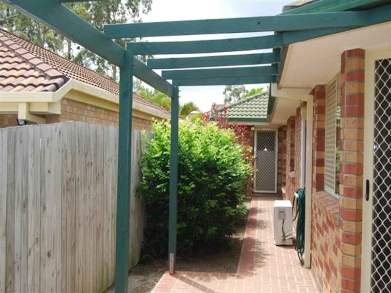 5 Columbus Place, Forest Lake QLD 4078