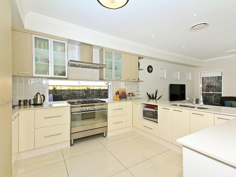 34 Sandalwood Street, Heathwood QLD 4110