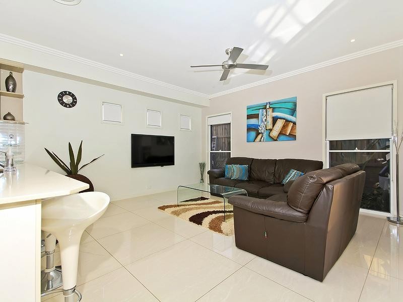 34 Sandalwood Street, Heathwood QLD 4110