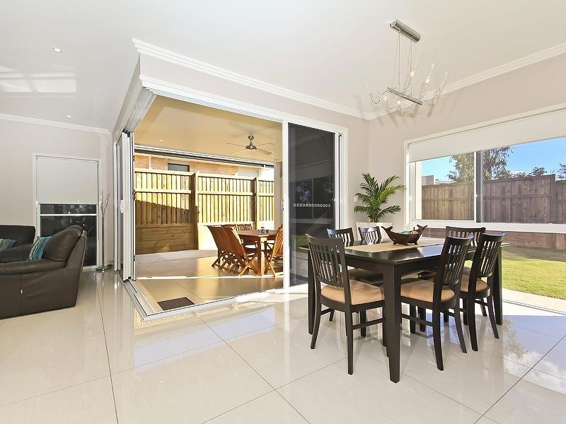 34 Sandalwood Street, Heathwood QLD 4110