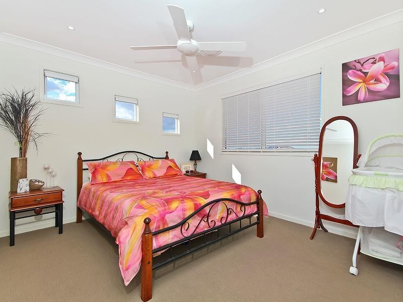 34 Sandalwood Street, Heathwood QLD 4110