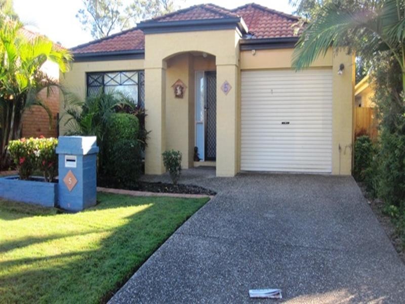 5 Belvedere Close, Forest Lake QLD 4078
