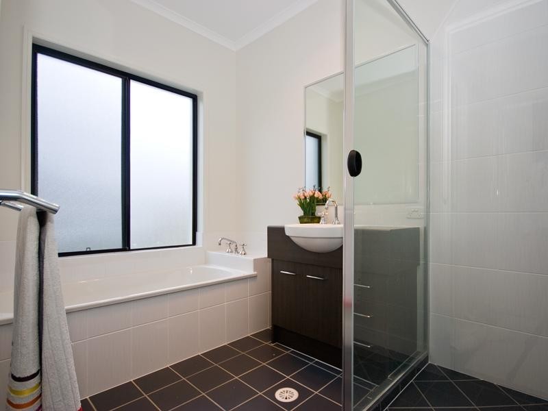 66 Gardenia Circuit, Heathwood QLD 4110