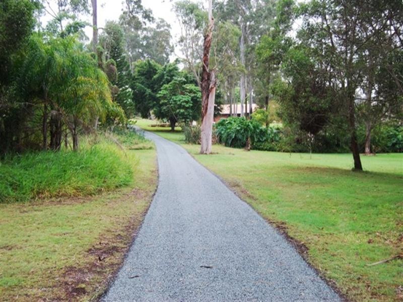 60 and 70 Brookside Street, Doolandella QLD 4077