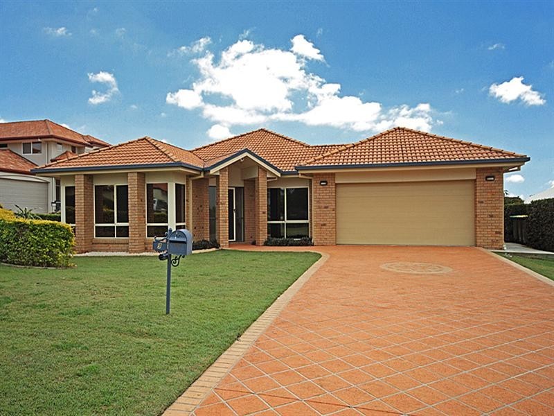 9 Hamilton Close, Forest Lake QLD 4078