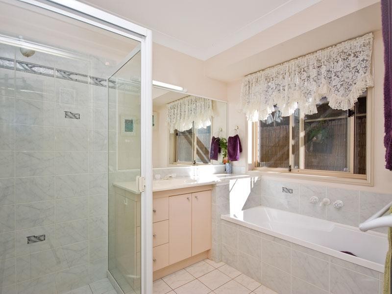 25 Augusta Crescent, Forest Lake QLD 4078