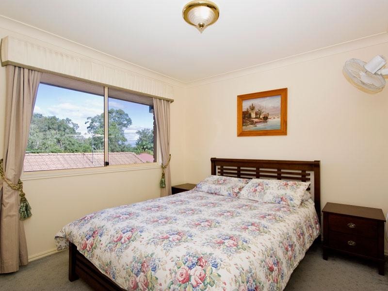 15 Burke Place, Forest Lake QLD 4078