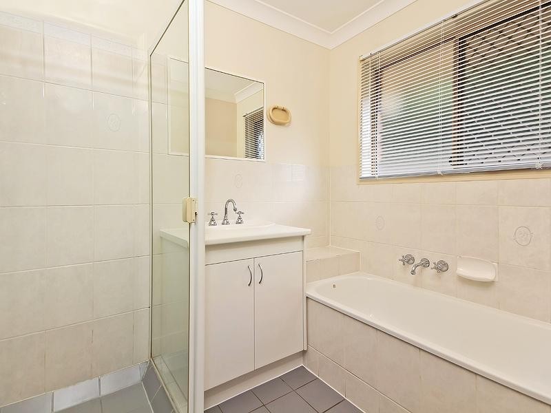 56 Rimu Crescent, Forest Lake QLD 4078