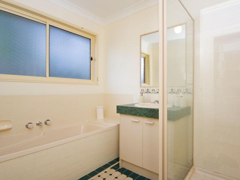 7 Teasel Crescent, Forest Lake QLD 4078