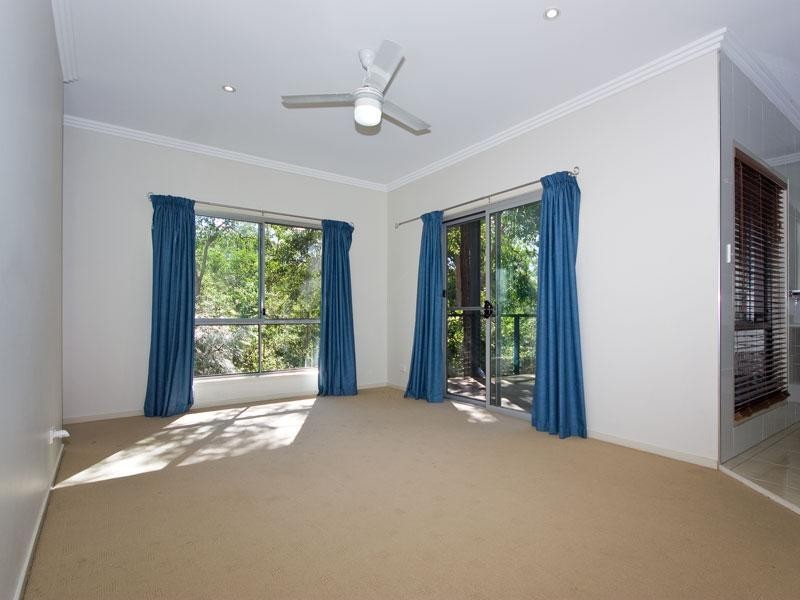 1583 Sanctuary Drive, Forest Lake QLD 4078