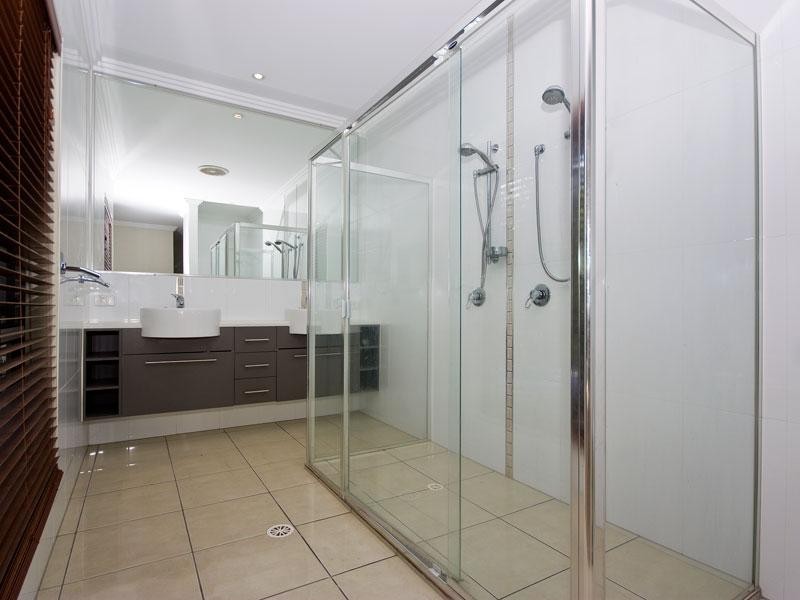 1583 Sanctuary Drive, Forest Lake QLD 4078