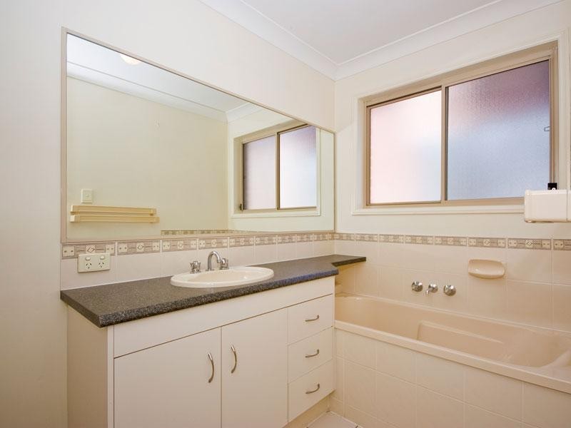 22 Bullen Circuit, Forest Lake QLD 4078