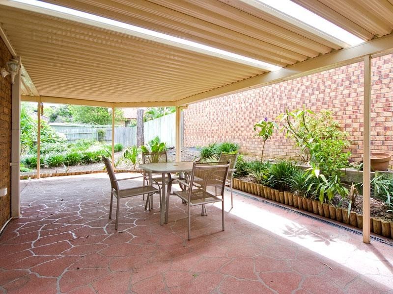 10 Cambridge Crescent, Forest Lake QLD 4078