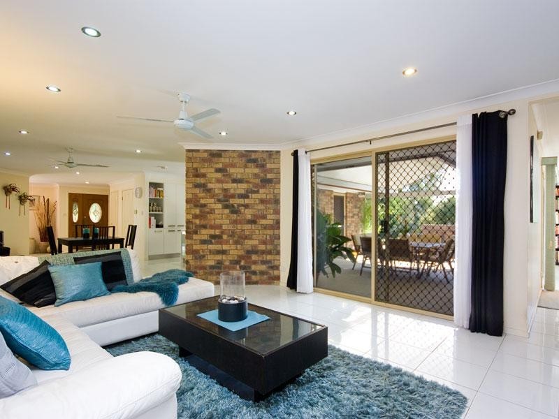 5 Morisot Street, Forest Lake QLD 4078