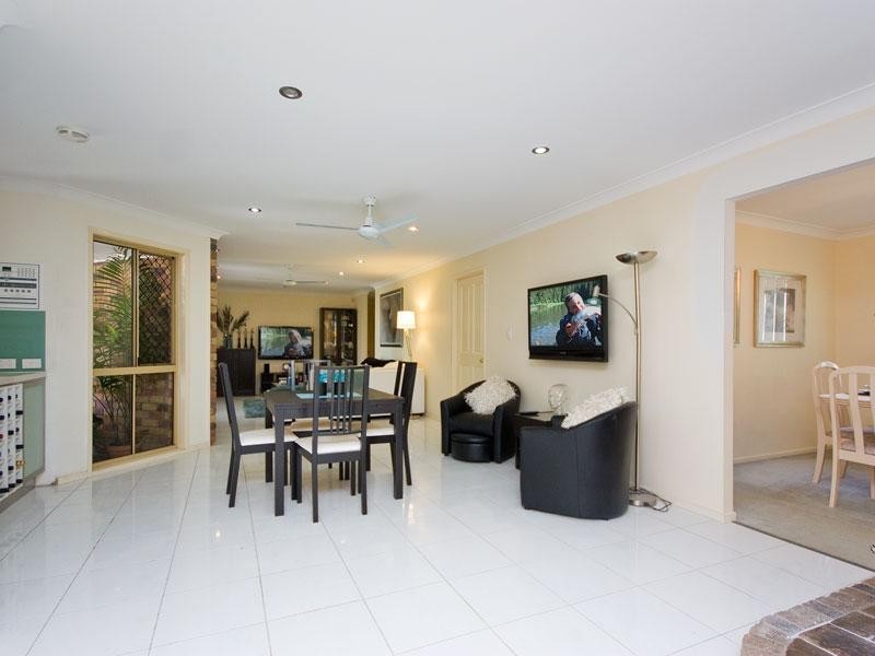 5 Morisot Street, Forest Lake QLD 4078