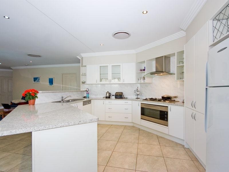 38 Summit Terrace, Forest Lake QLD 4078