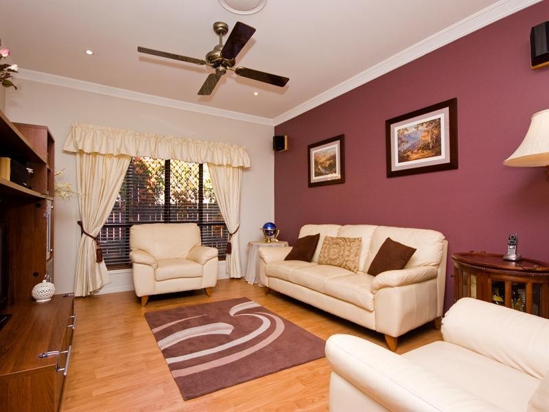 12 Jetty Walk, Forest Lake QLD 4078