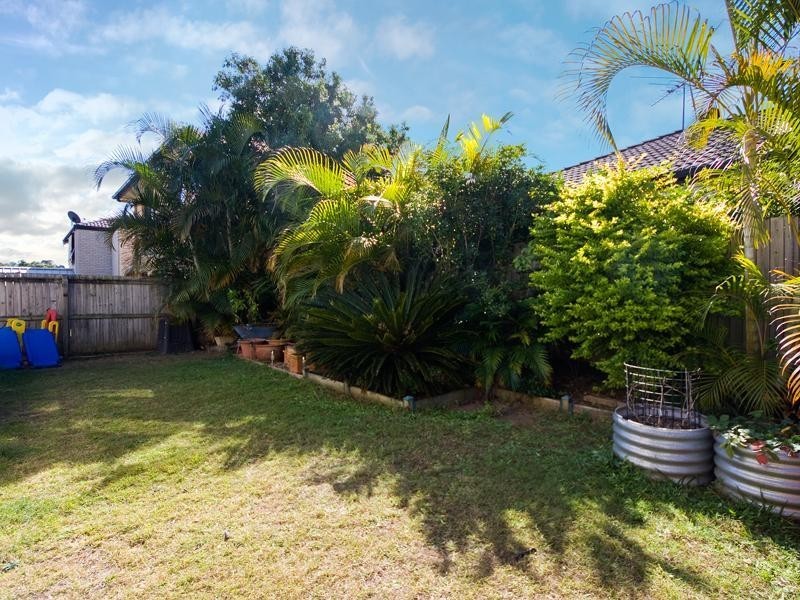 12 Jetty Walk, Forest Lake QLD 4078