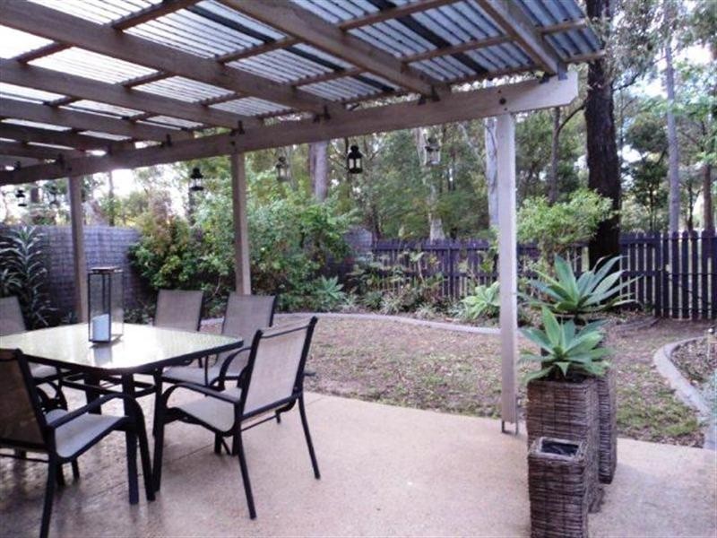 37 Banksia Circuit, Forest Lake QLD 4078