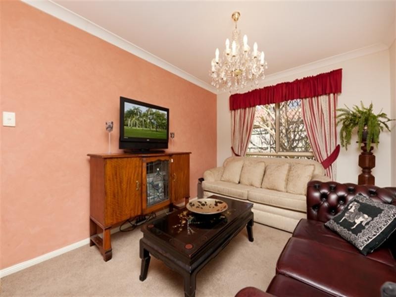 2 Leichhardt Circuit, Forest Lake QLD 4078