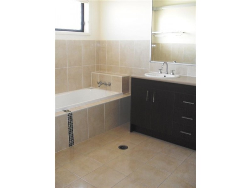 4 St Tropez Place, Forest Lake QLD 4078