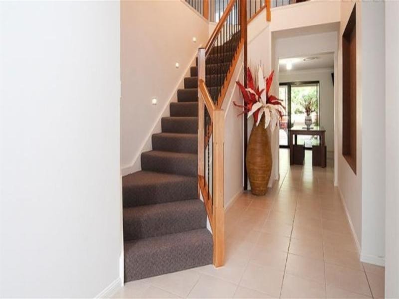 49 Laurel Street, Heathwood QLD 4110