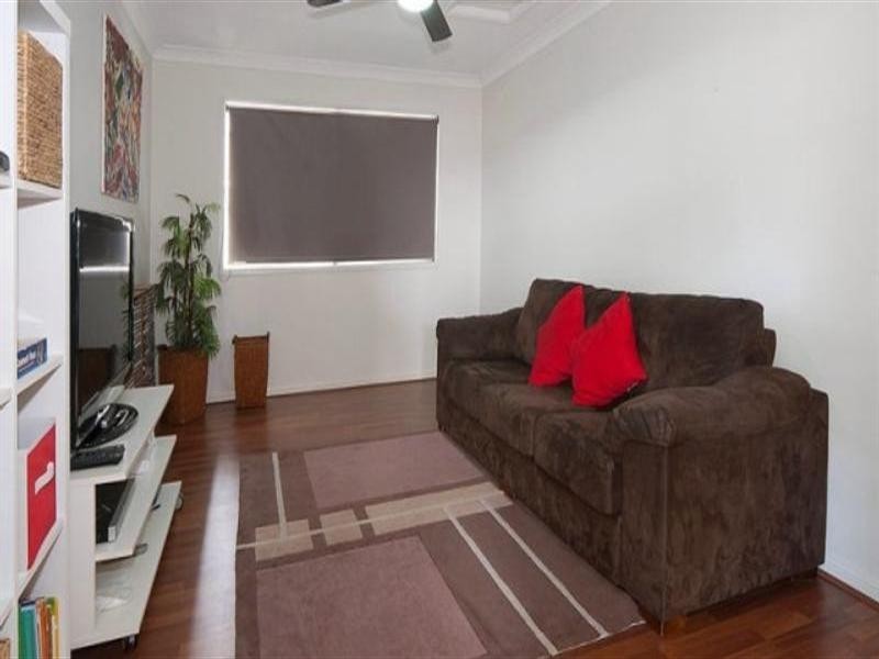 49 Laurel Street, Heathwood QLD 4110