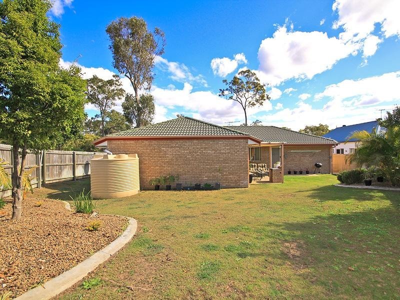 1 Wren Place, Forest Lake QLD 4078